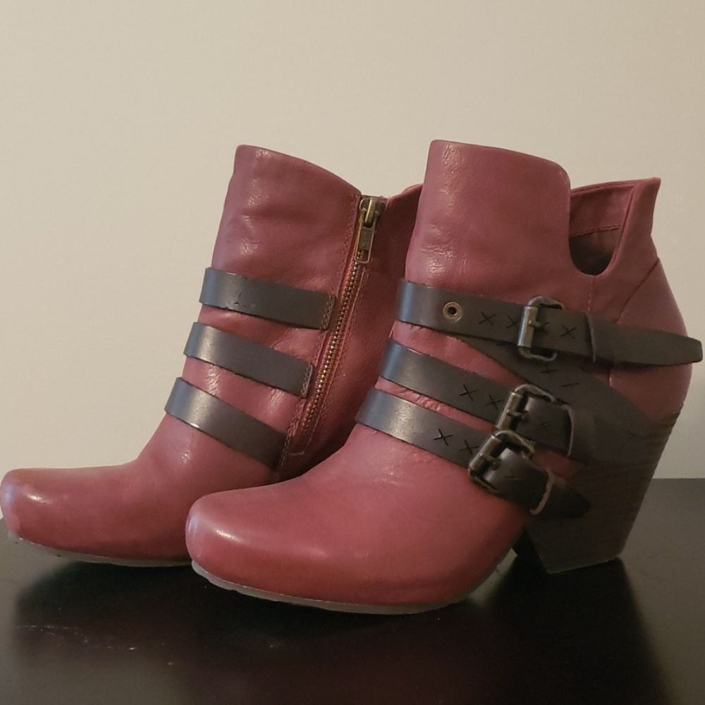 OTBT Lasso Bootie